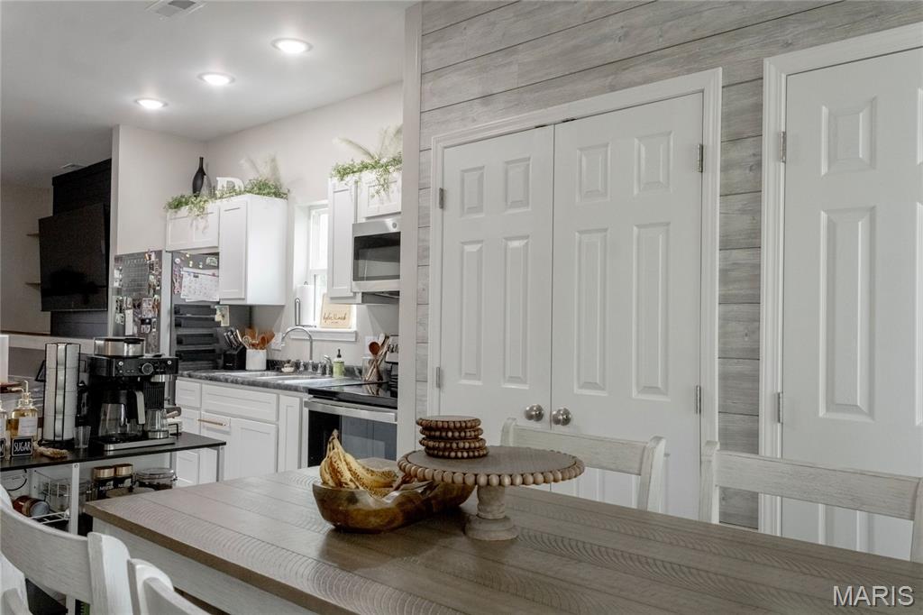 Sur Rts Estate - Residential