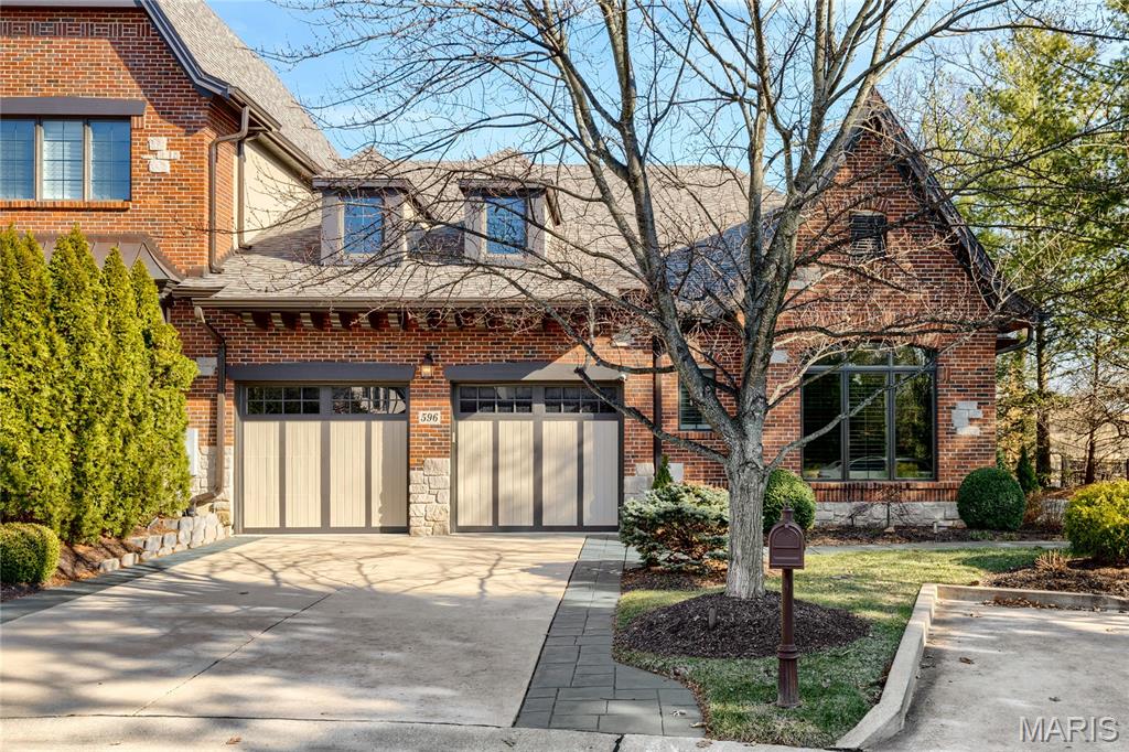 August Hill On Conway One - Residential