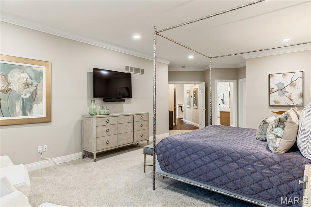 August Hill On Conway One - Residential