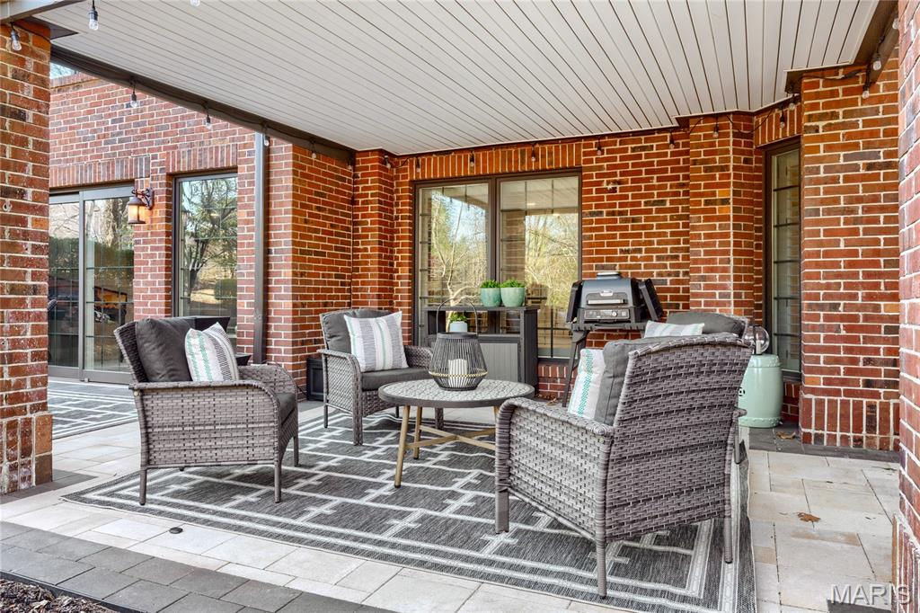 August Hill On Conway One - Residential