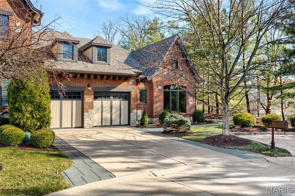 August Hill On Conway One - Residential