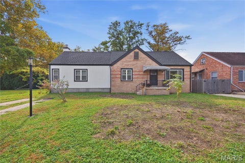 Photo of 5408 Heege Road, Affton, MO 63123 (MLS # 26064935)