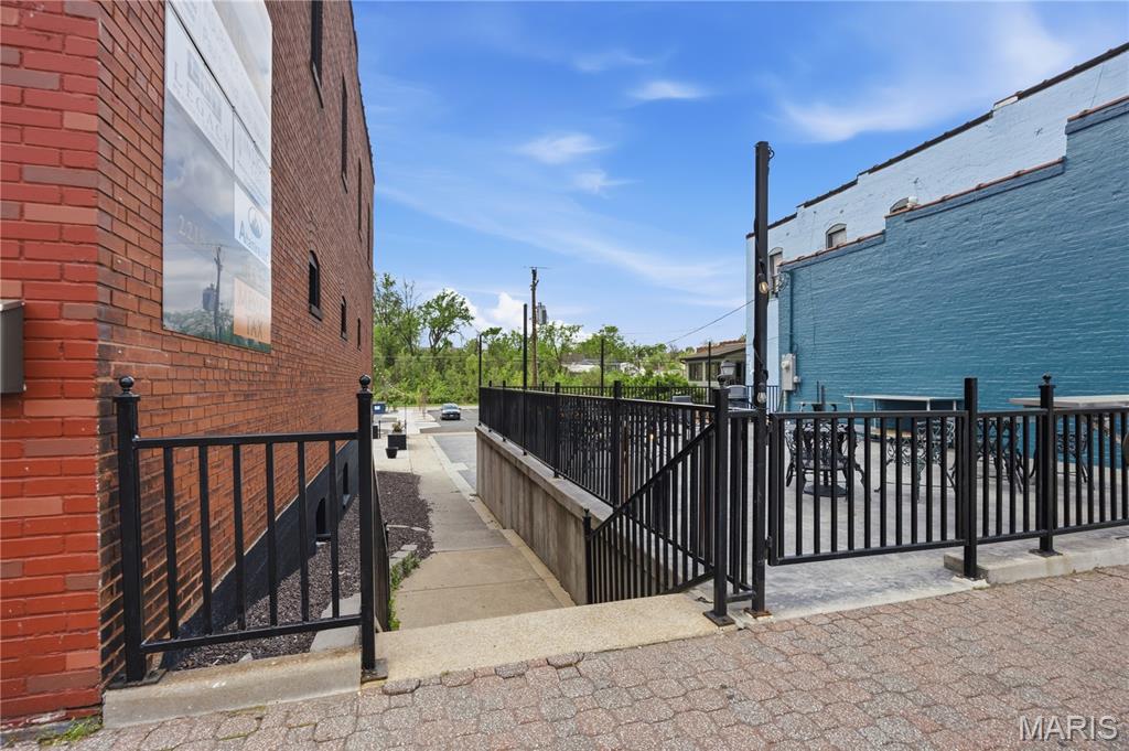Festus - Commercial Lease