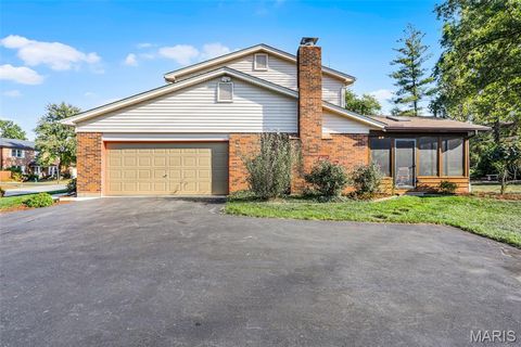 Tiny photo for 485 Meadow Green Place, Creve Coeur, MO 63141 (MLS # 25069691)