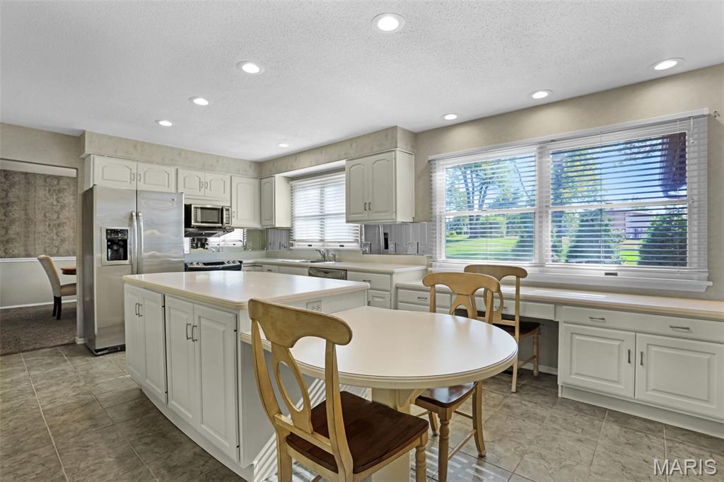 485 Meadow Green Place