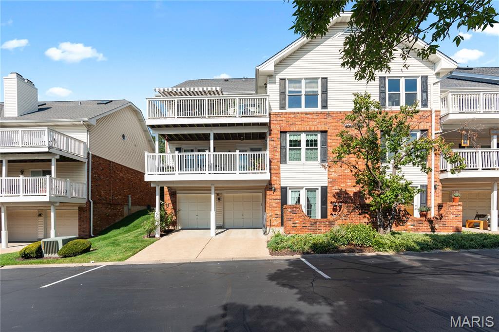 Villas At Kenrick A Condo Ph - Residential