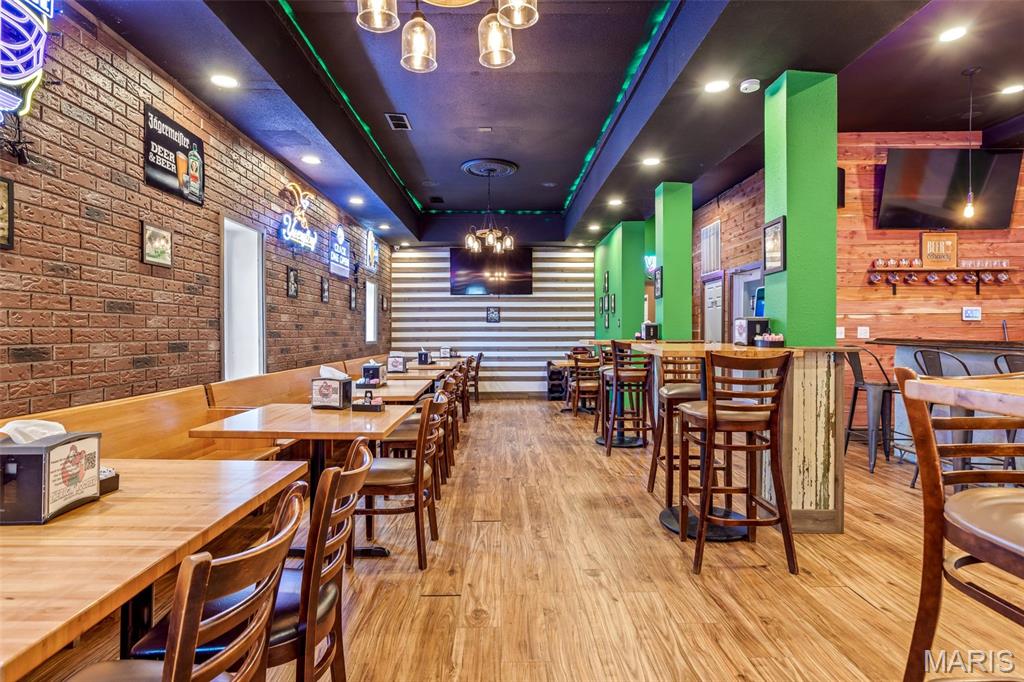 n/a - Commercial Sale