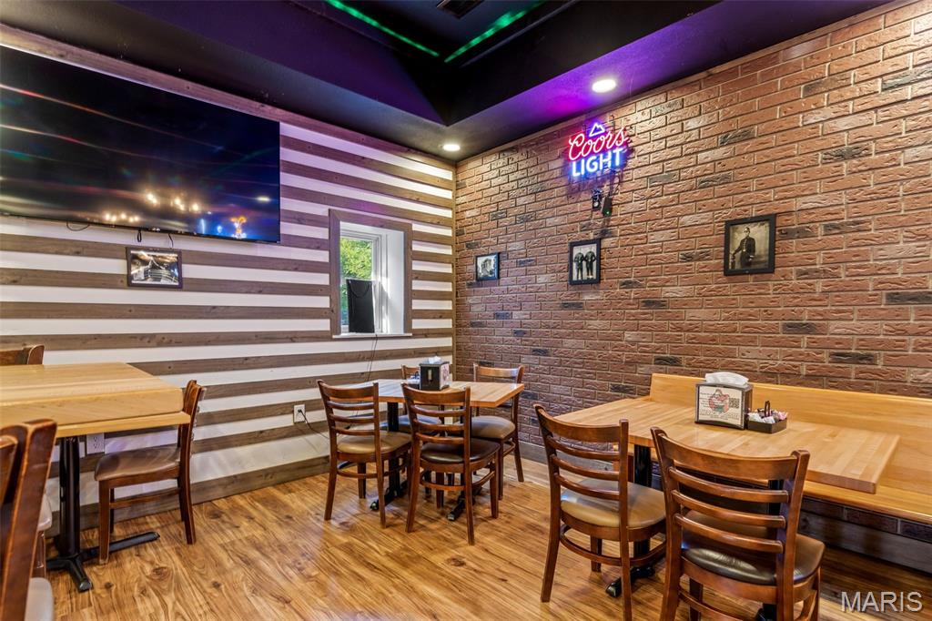 n/a - Commercial Sale