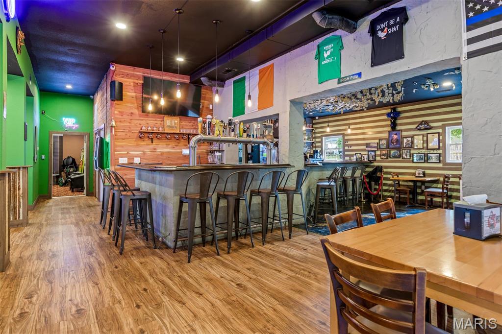 n/a - Commercial Sale