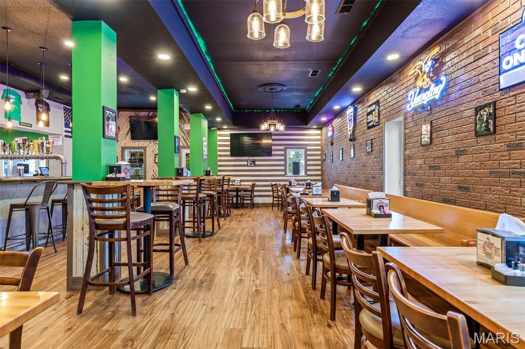 n/a - Commercial Sale