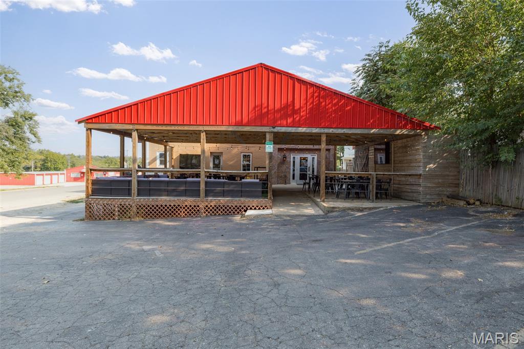 n/a - Commercial Sale