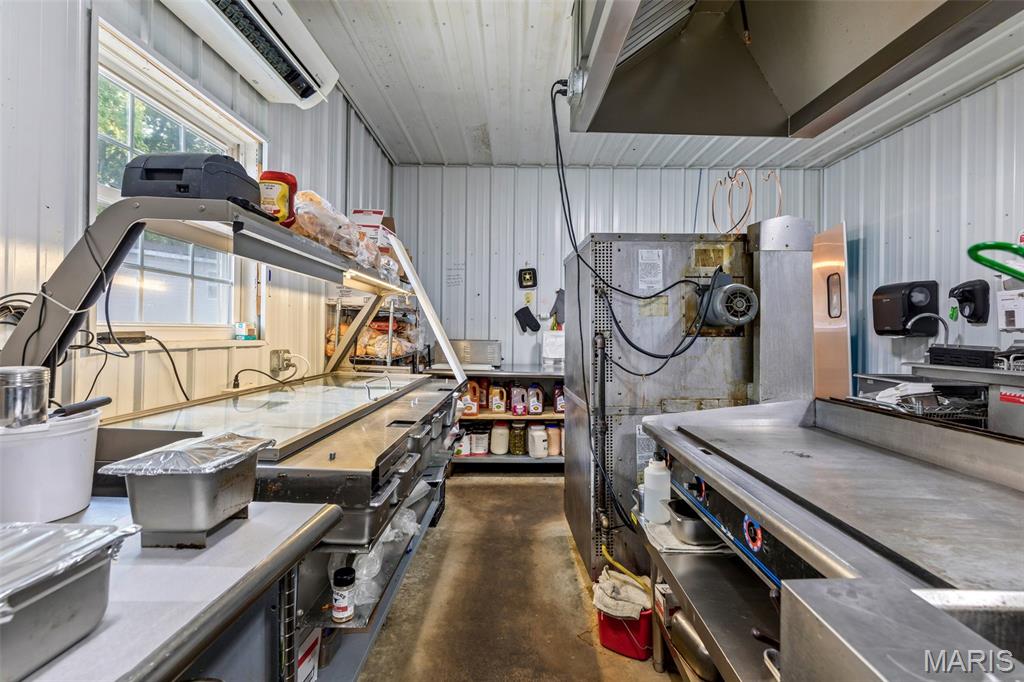 n/a - Commercial Sale