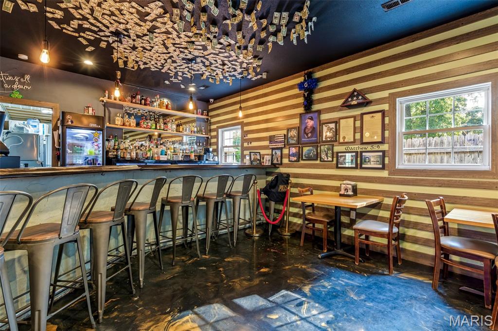 n/a - Commercial Sale