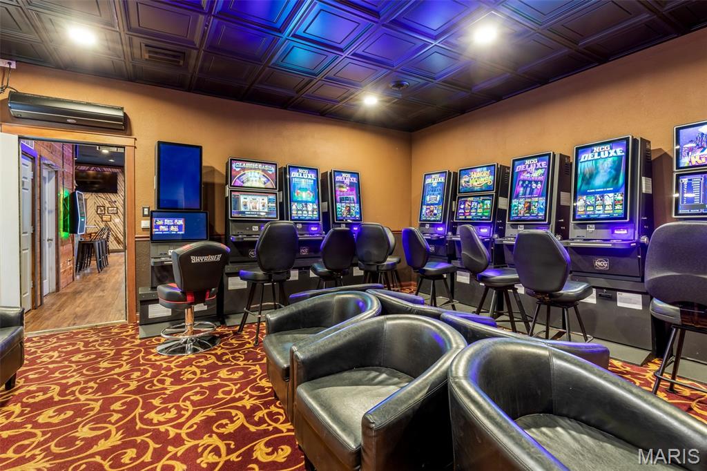 n/a - Commercial Sale