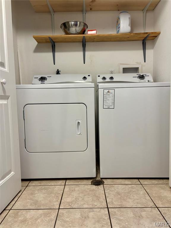 Riviera Fine Living Ph 1 Un 2 - Residential