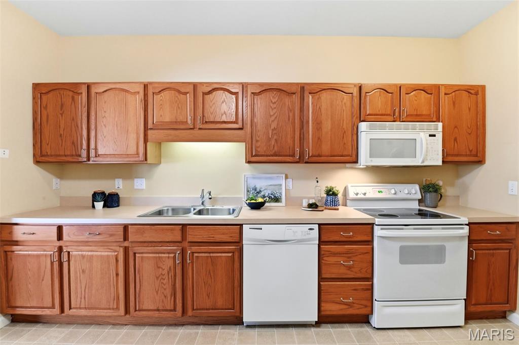 Villas At Worthington A Condo - Residential