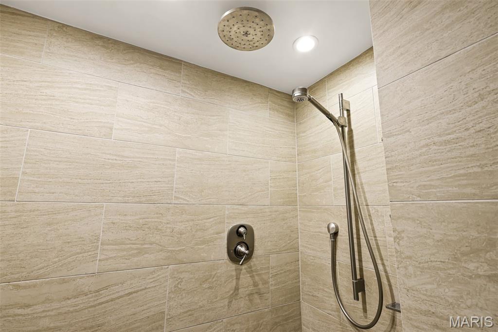 Paynes Thomas J Add - Residential