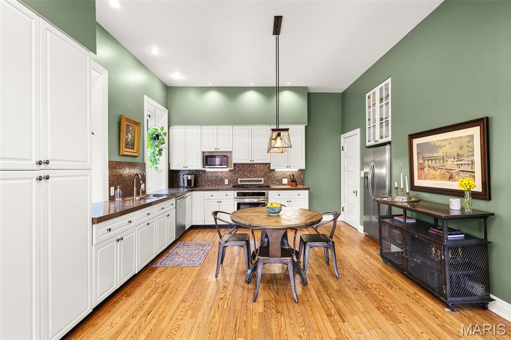 Paynes Thomas J Add - Residential