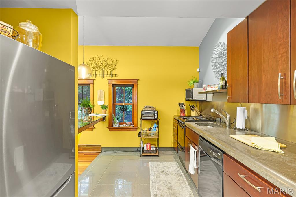 Paynes Thomas J Add - Residential