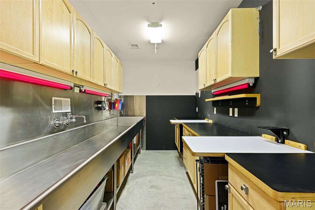 Paynes Thomas J Add - Residential