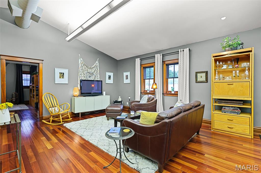 Paynes Thomas J Add - Residential