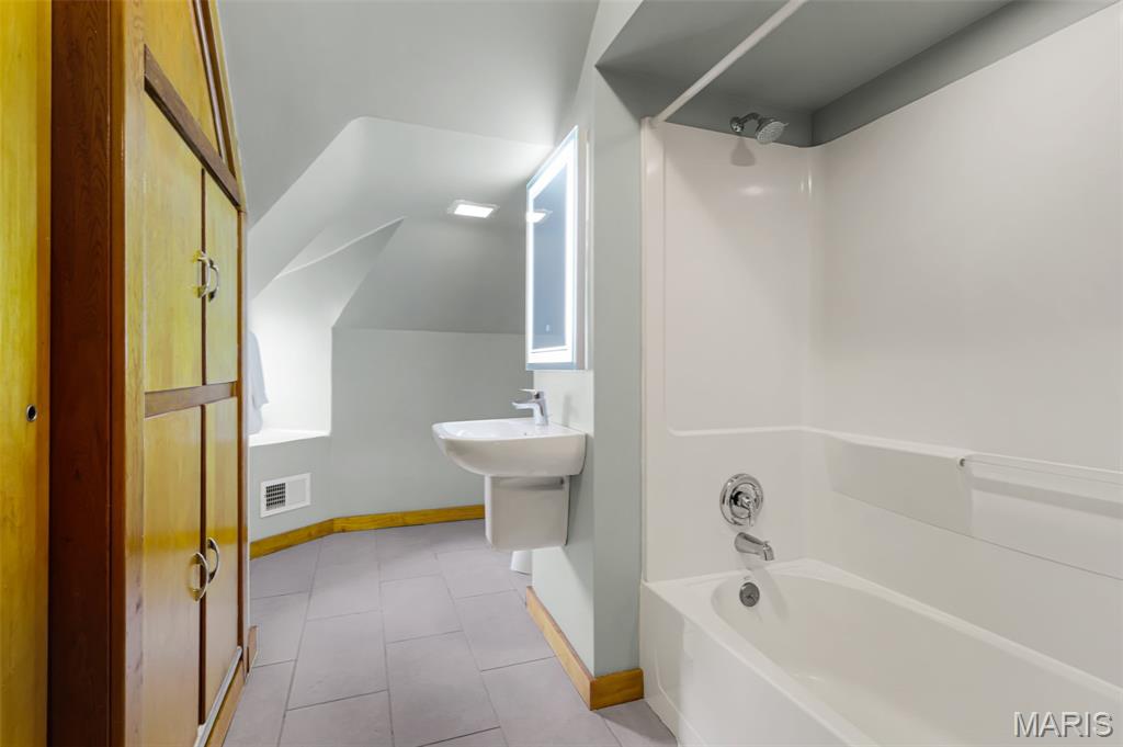 Paynes Thomas J Add - Residential