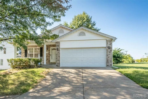 Tiny photo for 230 New York Street, Kirkwood, MO 63122 (MLS # 26057120)