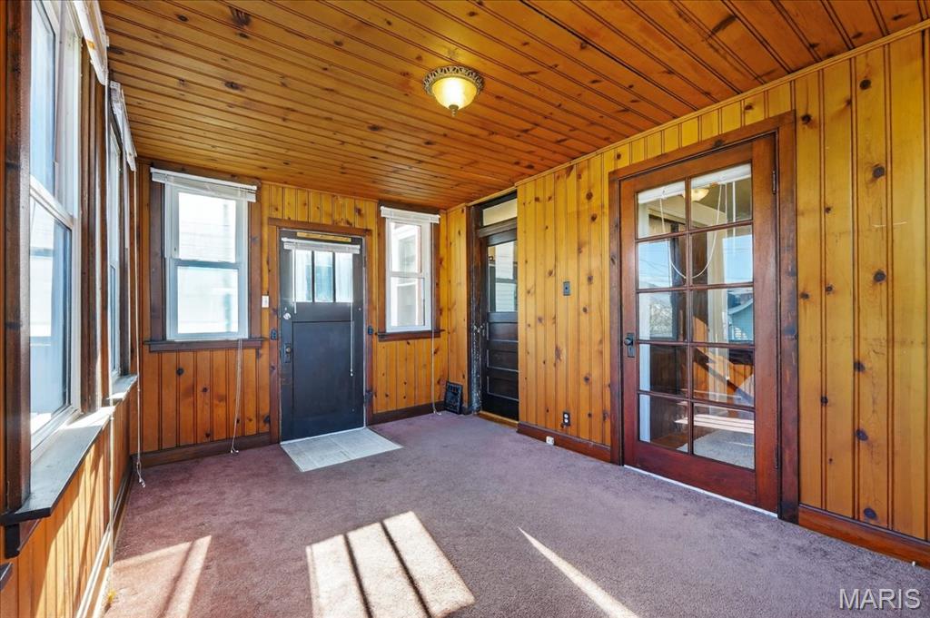 Russell Real Estate - Residential