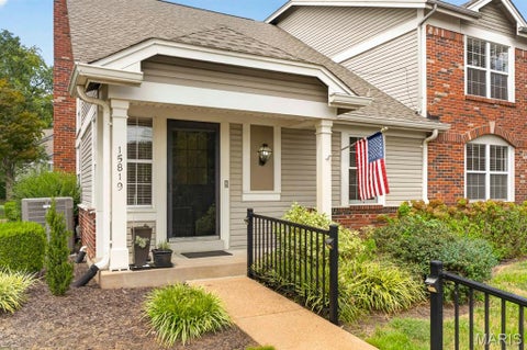 Photo of 15819 Kersten Ridge Court, Chesterfield, MO 63017 (MLS # 26033208)