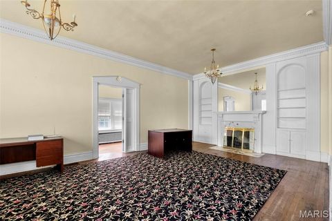 Tiny photo for 325 N Sprigg Street, Cape Girardeau, MO 63701 (MLS # 26030467)