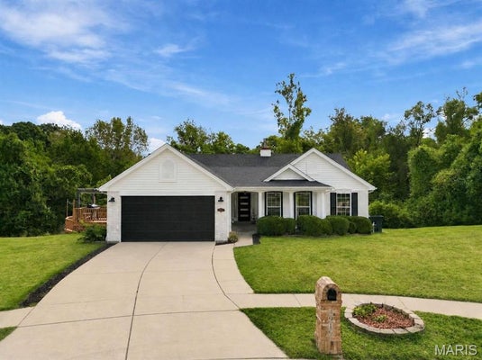 4919 JAMESTOWNE RIDGE CT, BLACK JACK, MO 63033 - Image d2d83f2d02bbc77bf31461ffe1f0bfa7/2171156619
