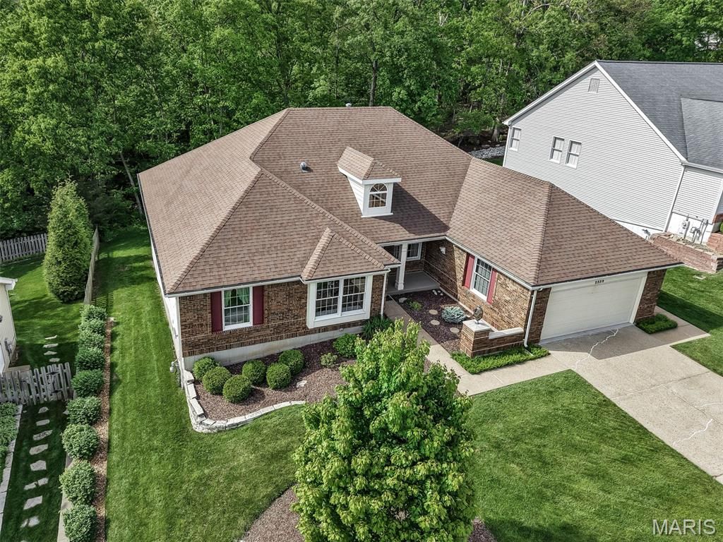 Photo of 2359 Fairoyal Drive, St Louis, MO 63131 (MLS # 26027077)