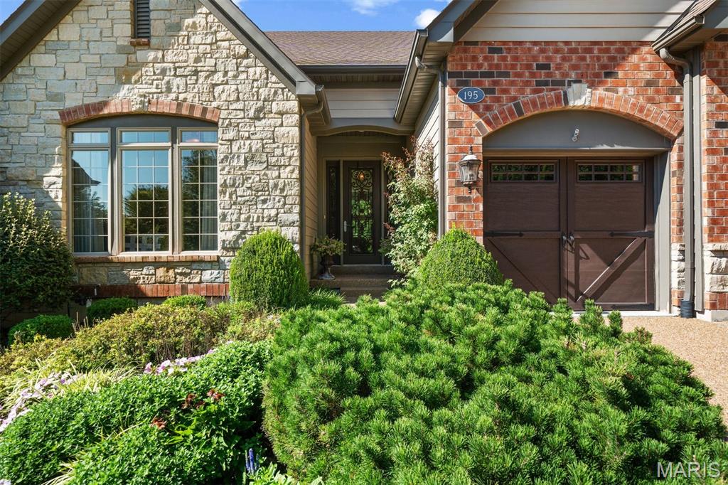 195 Kendall Bluff Court