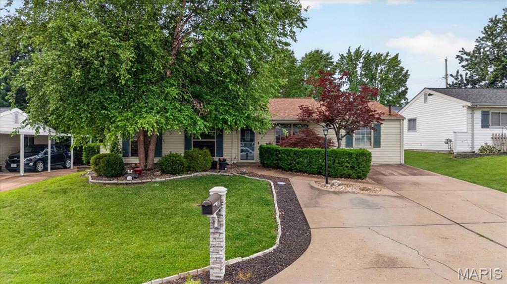 858 Morningside Lane