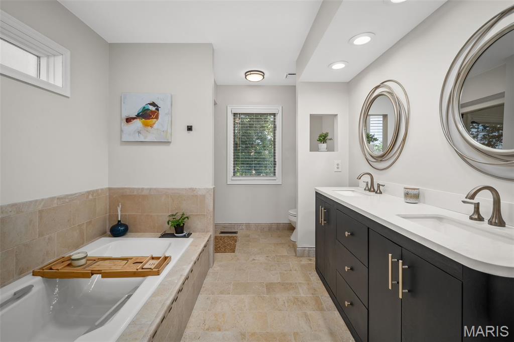 Lake St Louis - Residential