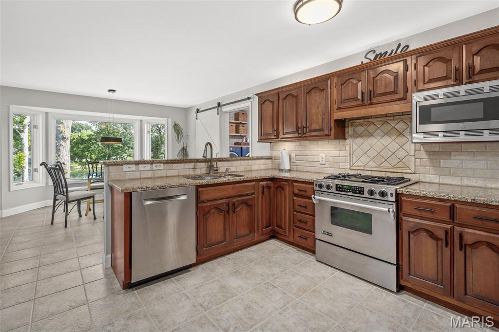 Lake St Louis - Residential