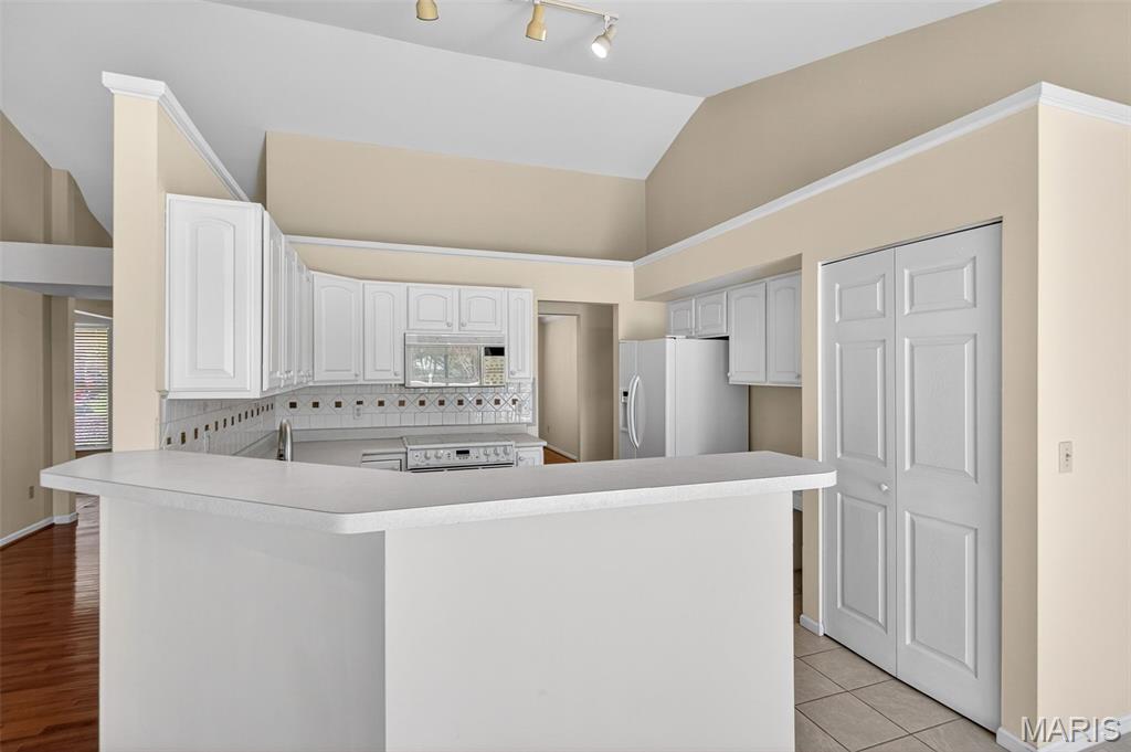 Estates At Lexington Gardens One - Residential