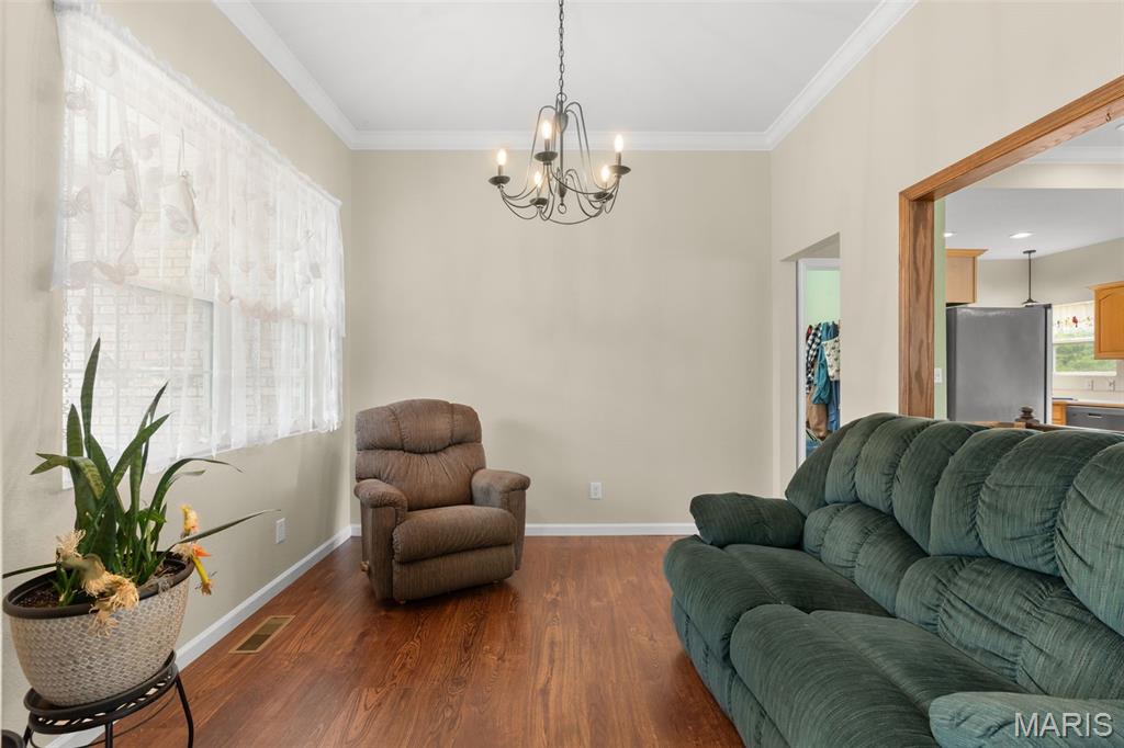910 Oak Pass Lane
