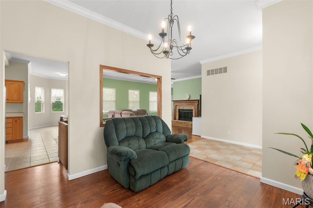 910 Oak Pass Lane