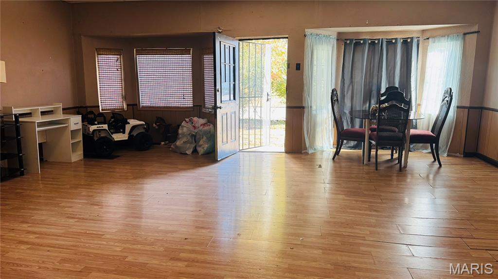 4471 S Spring Avenue