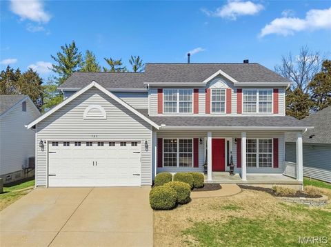 Photo of 725 Whispering Forest Drive, Ballwin, MO 63021 (MLS # 26012268)