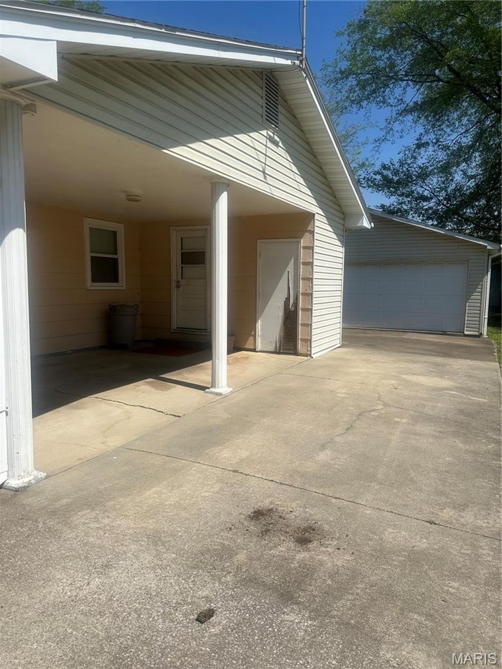 Photo of 116 Marion Avenue, Sikeston, MO 63801 (MLS # 26022576)