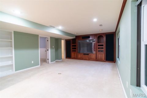 Tiny photo for 570 Castle Ridge Drive, Ballwin, MO 63021 (MLS # 25070222)