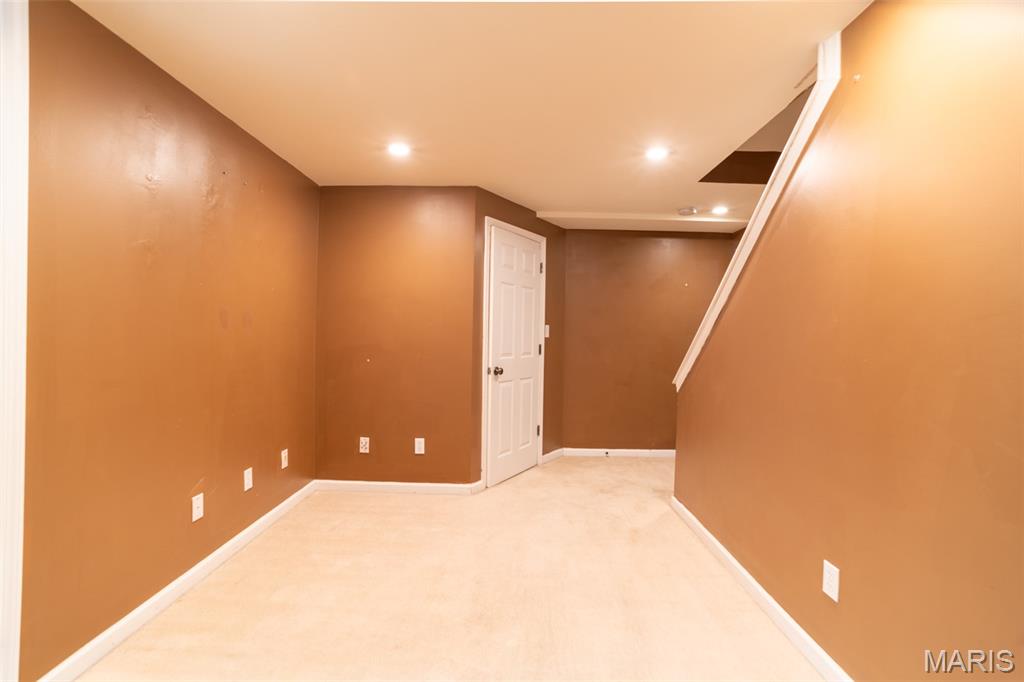 Ballwin, Missouri 63021, United States, 5 Bedrooms Bedrooms, ,4 BathroomsBathrooms,Residential,Active,227954