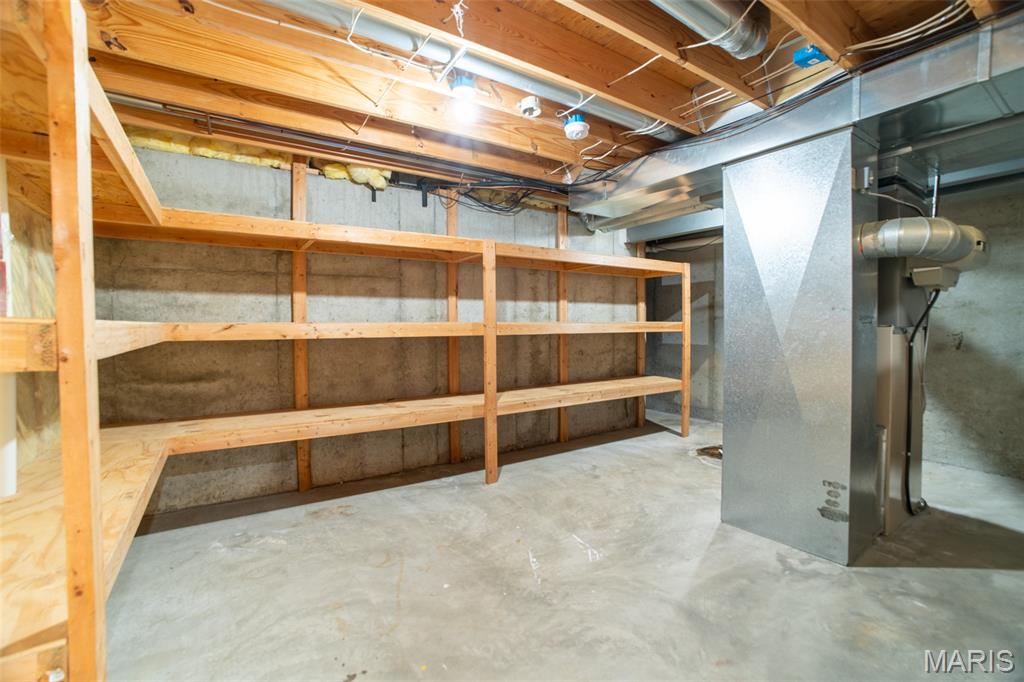 Ballwin, Missouri 63021, United States, 5 Bedrooms Bedrooms, ,4 BathroomsBathrooms,Residential,Active,227954