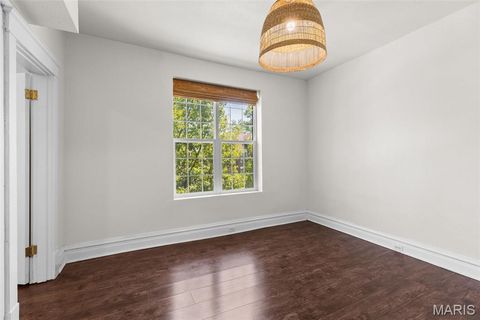 Tiny photo for 5928 De Giverville Avenue, St Louis, MO 63112 (MLS # 26024549)