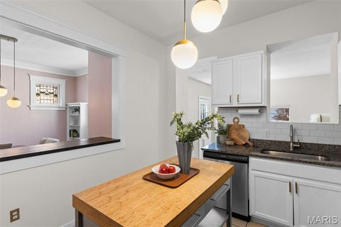 Tiny photo for 5928 De Giverville Avenue, St Louis, MO 63112 (MLS # 26024549)
