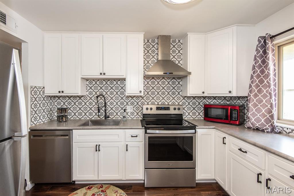 Bridgeton, Missouri 63044, United States, 2 Bedrooms Bedrooms, ,1 BathroomBathrooms,Residential,Active,119403