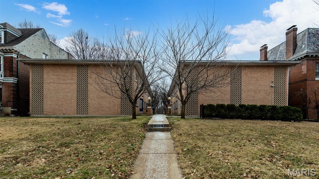 5086 Waterman Boulevard