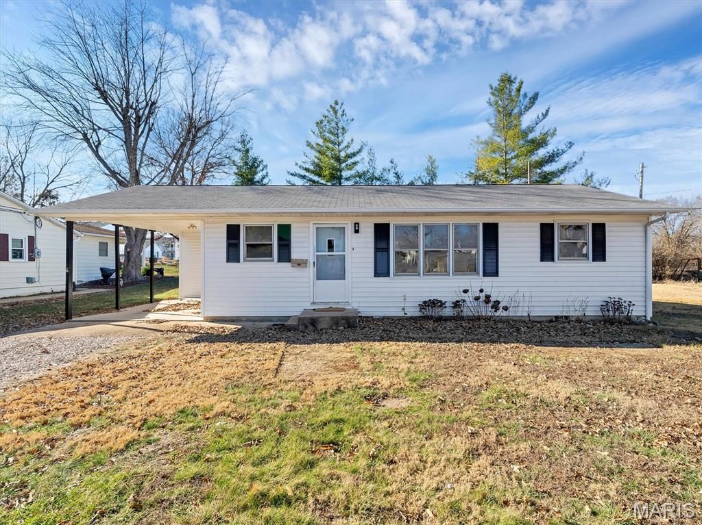 Photo of 405 Smith Street, Sullivan, MO 63080 (MLS # 26002983)